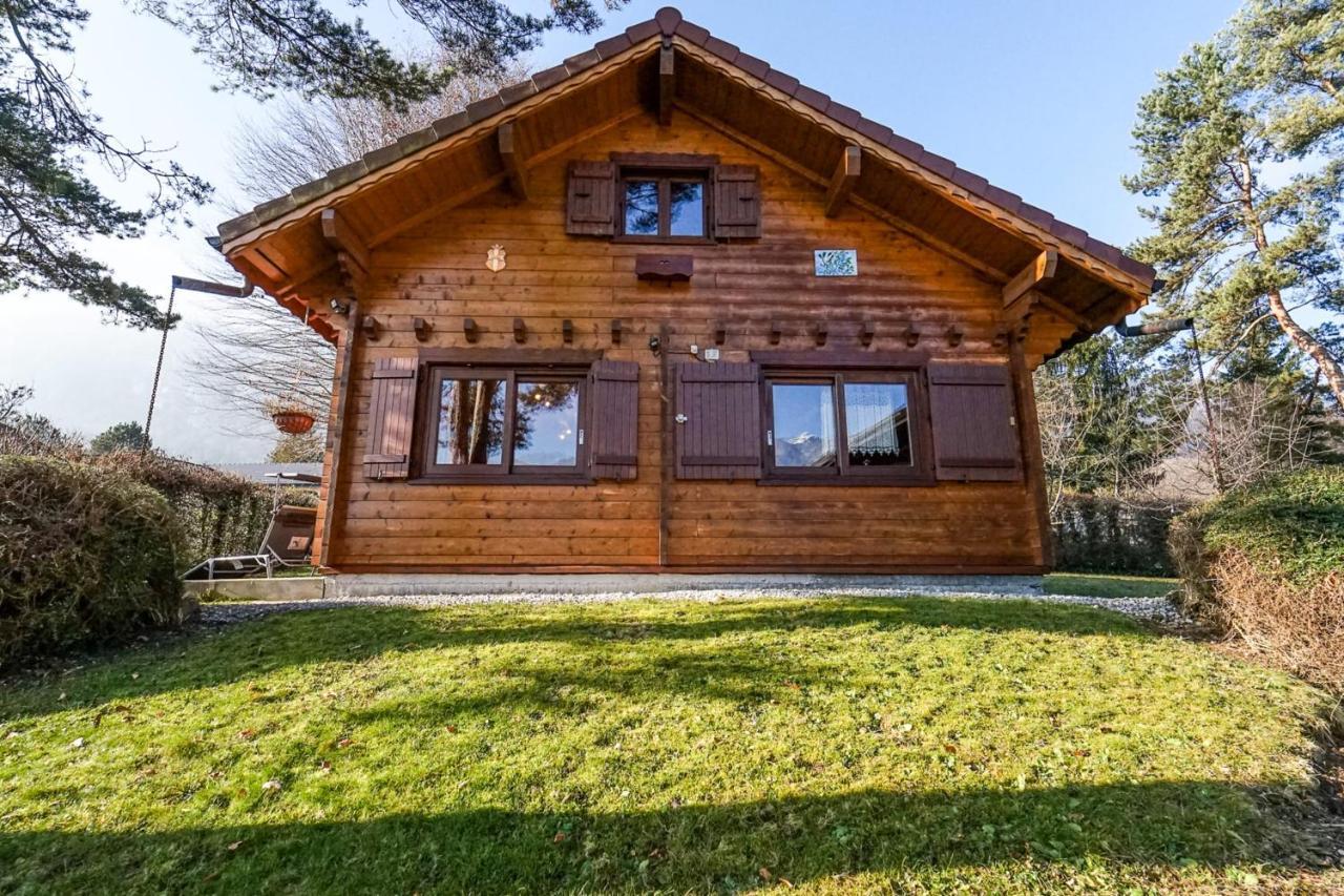 Le Chalet Bonheur Lathuile Exterior photo